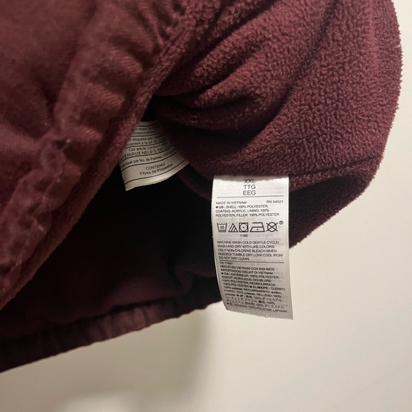 Old Navy Burgundy Puffer Vest - Picture 4 of 4